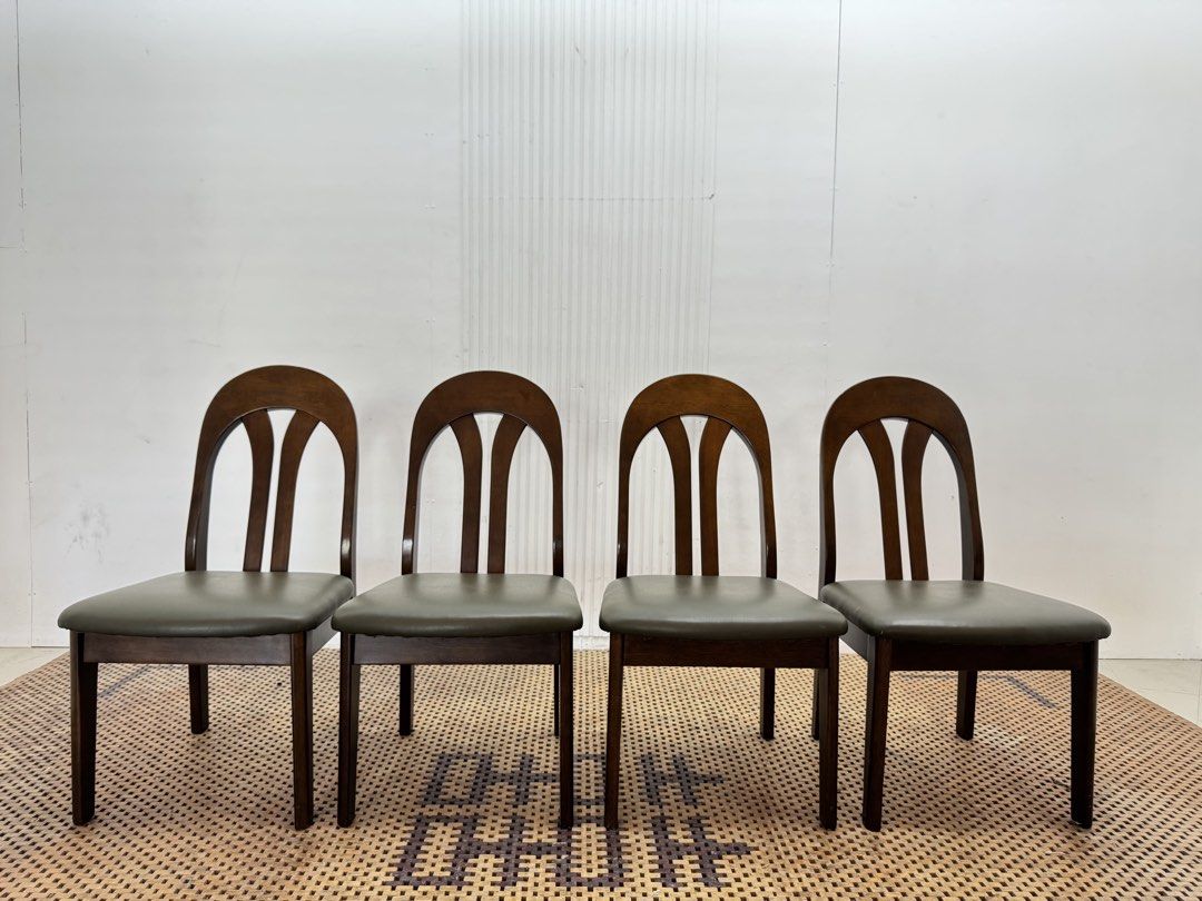 Solid wood dining chair (Category: Chairs) located in Quezon City. Submitted by matetdevis13 (Listing ID 1469906263, Image 1). Description: KITSUTSUKI MARK Solid Wood 4-Piece Dining Chair Price: 8,900 L18 x W21 x H34/16 In good condition Code JMD35-M88.