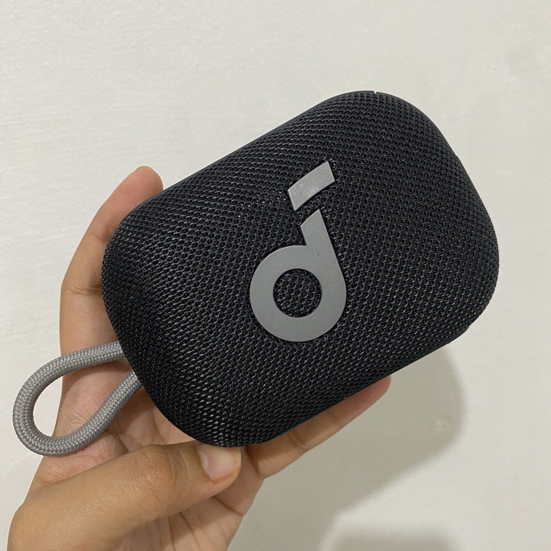 Soundcore Select 4 Go (Category: Soundbars, Speakers & Amplifiers) located in Santa Rosa. Submitted by anghjklica (Listing ID 1469910409, Image 1). Description: Bought September 26 No box and charger.
