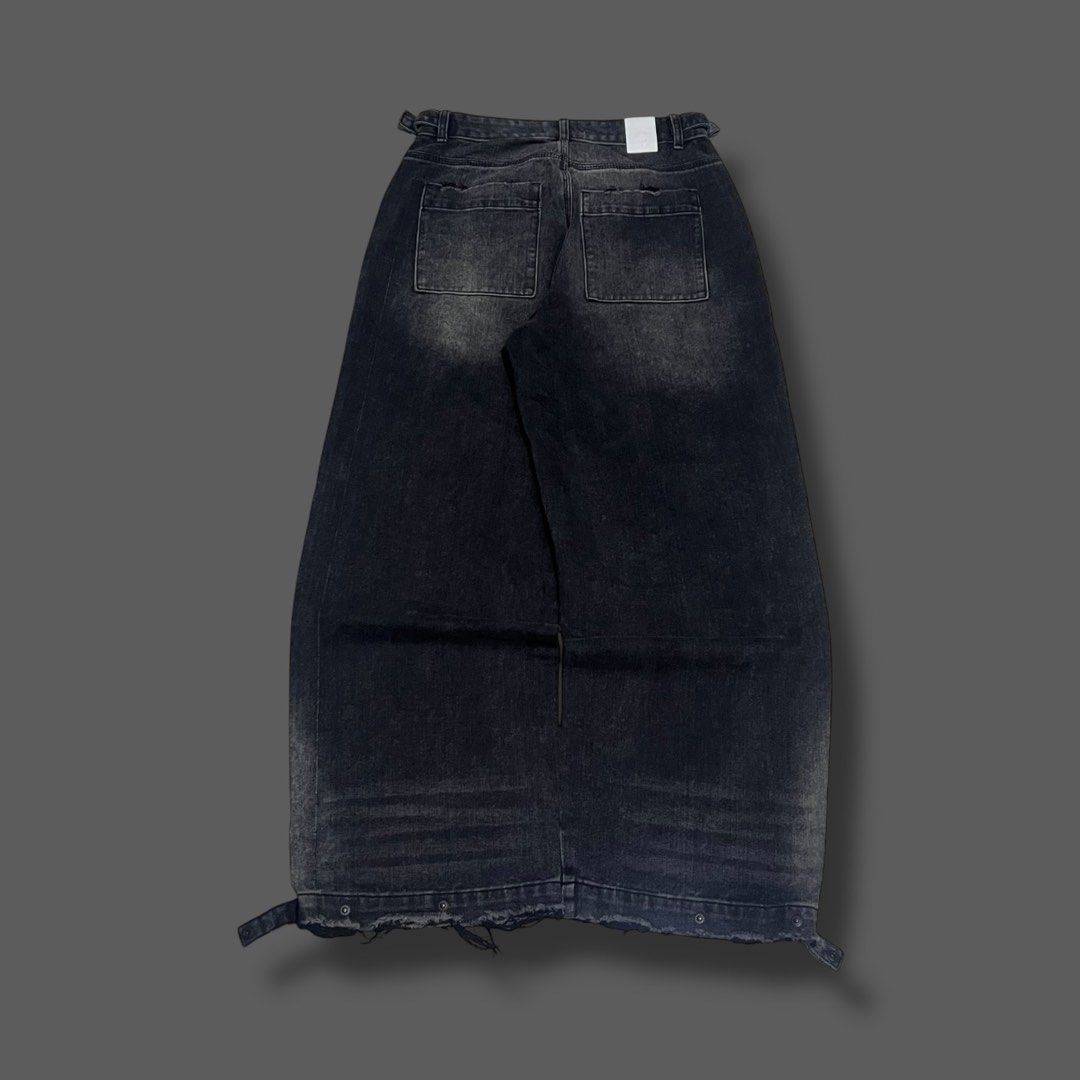Space Distressed Black Washed Baggy Denim Jeans (Category: Jeans) located in Caloocan City. Submitted by solothuggin___ (Listing ID 1469932707, Image 2). Description: Space Distressed Black Washed Baggy Denim Jeans • perfect baggy fit • hard denim & high quality fabric • pristine condition Waist: 30" Length: 40.5" Thigh: 14" Hem opening: 10" (adjustable) BEFORE: ₱1,200 + shipping fee NOW: ₱650 + shipping fee.
