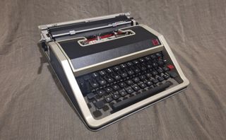 (Category: ) located in . Submitted by typewriter.outlet (Listing ID 1469906232, Image 1). Description: .