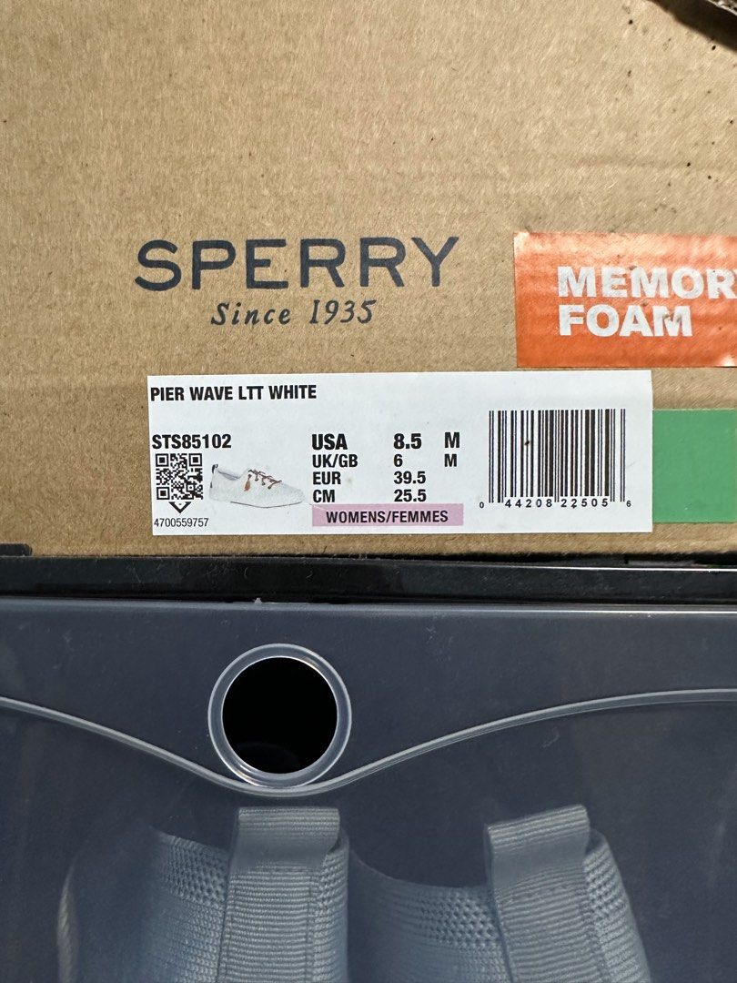 Sperry and Guess for women (Category: Sneakers) located in Malasiqui. Submitted by rheenz24 (Listing ID 1469794372, Image 1). Description: For sale po both sperry and guess for 1500 nlng po all original po with box pa po ung sperry ung guess naiwan sa canada pm nlng po sa interesado thank you size nasa photo na po..thank you.