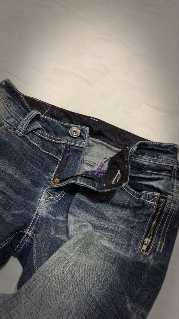 Spicy denim (Category: Jeans) located in Aloran. Submitted by cowskin_927 (Listing ID 1469947222, Image 3). Description: Spicy denim Size 30 Length 40 Hem 7 Rise 9 .