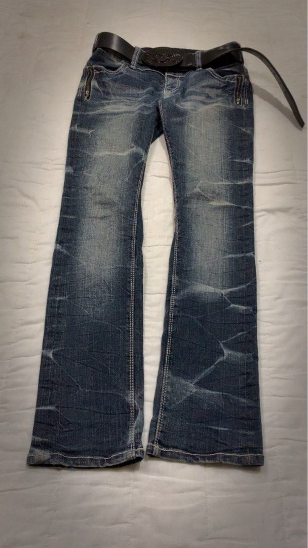 Spicy denim (Category: Jeans) located in Aloran. Submitted by cowskin_927 (Listing ID 1469947222, Image 1). Description: Spicy denim Size 30 Length 40 Hem 7 Rise 9 .