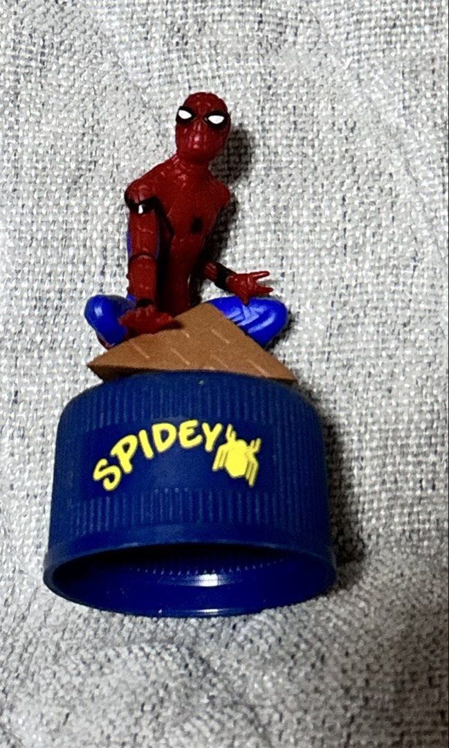 Spiderman bottlecap 2017 marking (Category: Character Goods) located in Calamba. Submitted by cur8d (Listing ID 1469814632, Image 1). Description: .