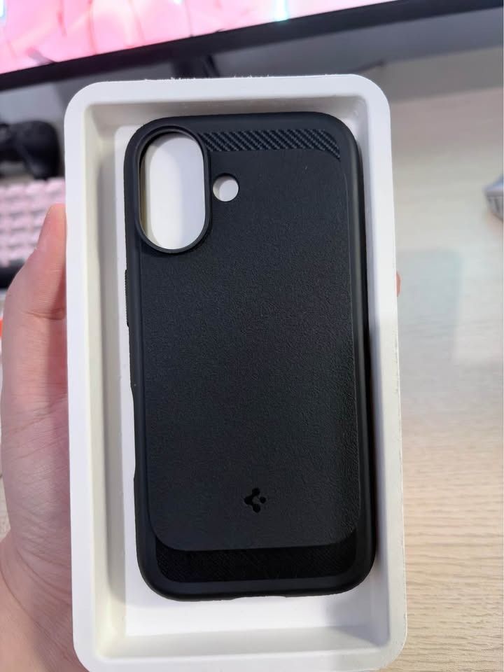 Spigen iPhone 17 Case Rugged Armor MagFit (Matte Black) (Category: Cases & Sleeves) located in Las Pinas. Submitted by illumi_x (Listing ID 1469919450, Image 3). Description: Spigen iPhone 17 Case Rugged Armor MagFit (Matte Black) 599 ✅ Original/Authentic/Legit ✅ Used for 1 week lang 📍 Location: Las Piñas City 🤝 Meetups: Las Piñas 🛵 Shipping: Same day delivery.