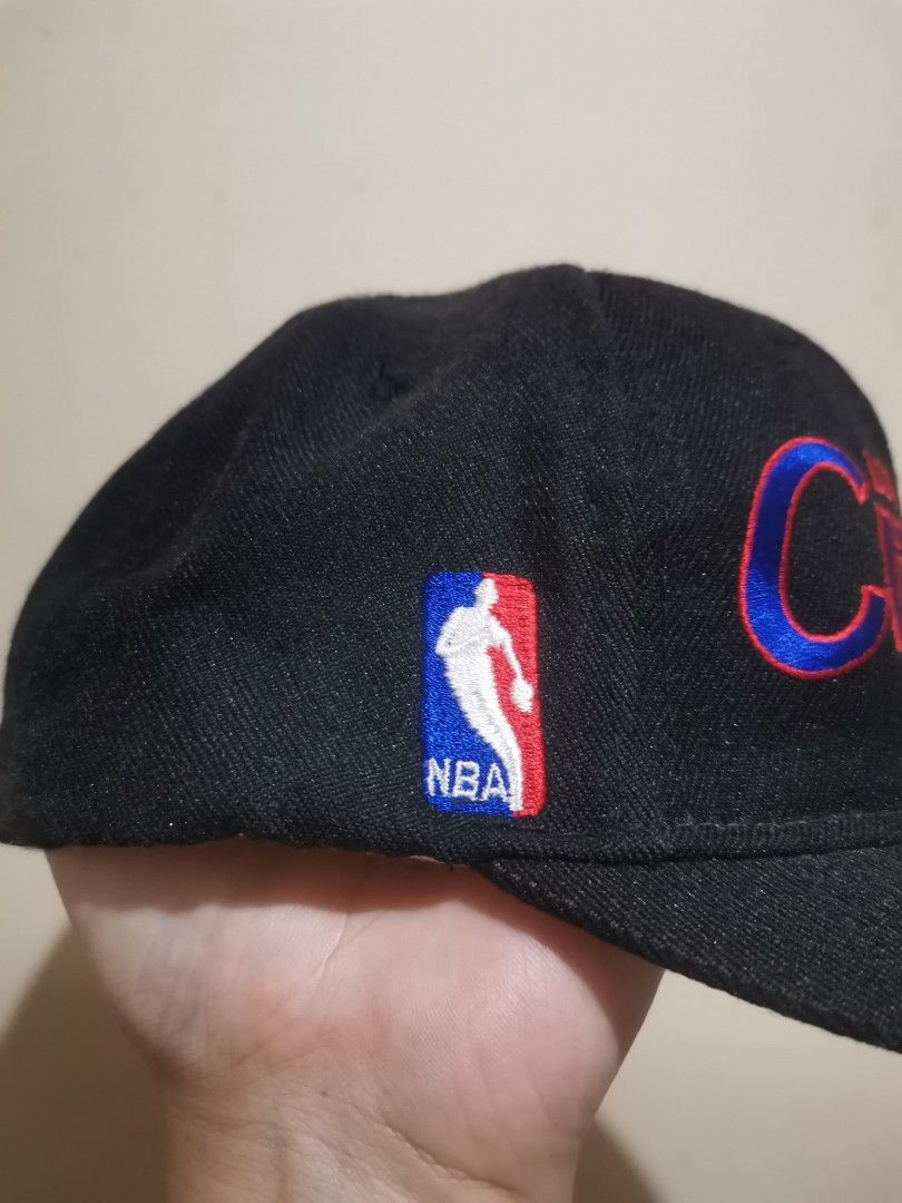SS clippers dline (legit) (Category: Caps & Hats) located in Davao. Submitted by marcio17 (Listing ID 1469858026, Image 3). Description: Verygood condition Needwash Issue : yellowish sa sweatband. Kayo na maglaba and reshaped. 9500 freeshipping only.