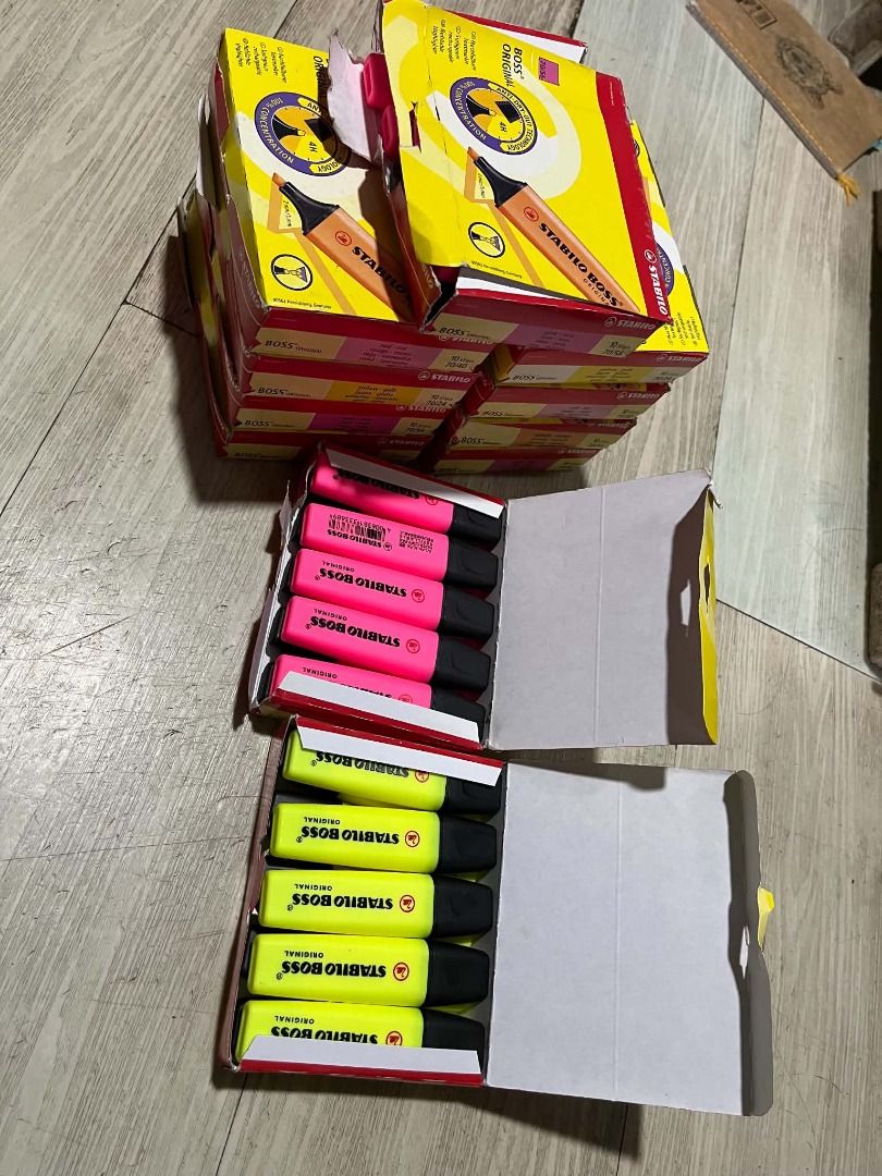 STABILO BOSS HIGHLIGHTER (Category: Looking For) located in Caloocan City. Submitted by goldenfire.111676 (Listing ID 1469884936, Image 1). Description: 📢 FOR SALE: STABILO BOSS ORIGINAL PINK HIGHLIGHTER — BRAND NEW! 💗 ✅ Original STABILO BOSS ✅ Pink color ✅ 6 BOXES AVAILABLE ✅ 10 PCS bawat box — total 60 pcs ✅ Bago at hindi pa nagagamit! 💰 ₱200 per box 🔥 ₱1,100 na lang kapag kukunin lahat ng 6 boxes! Negotiable sa sure buyer. Perfect para sa 