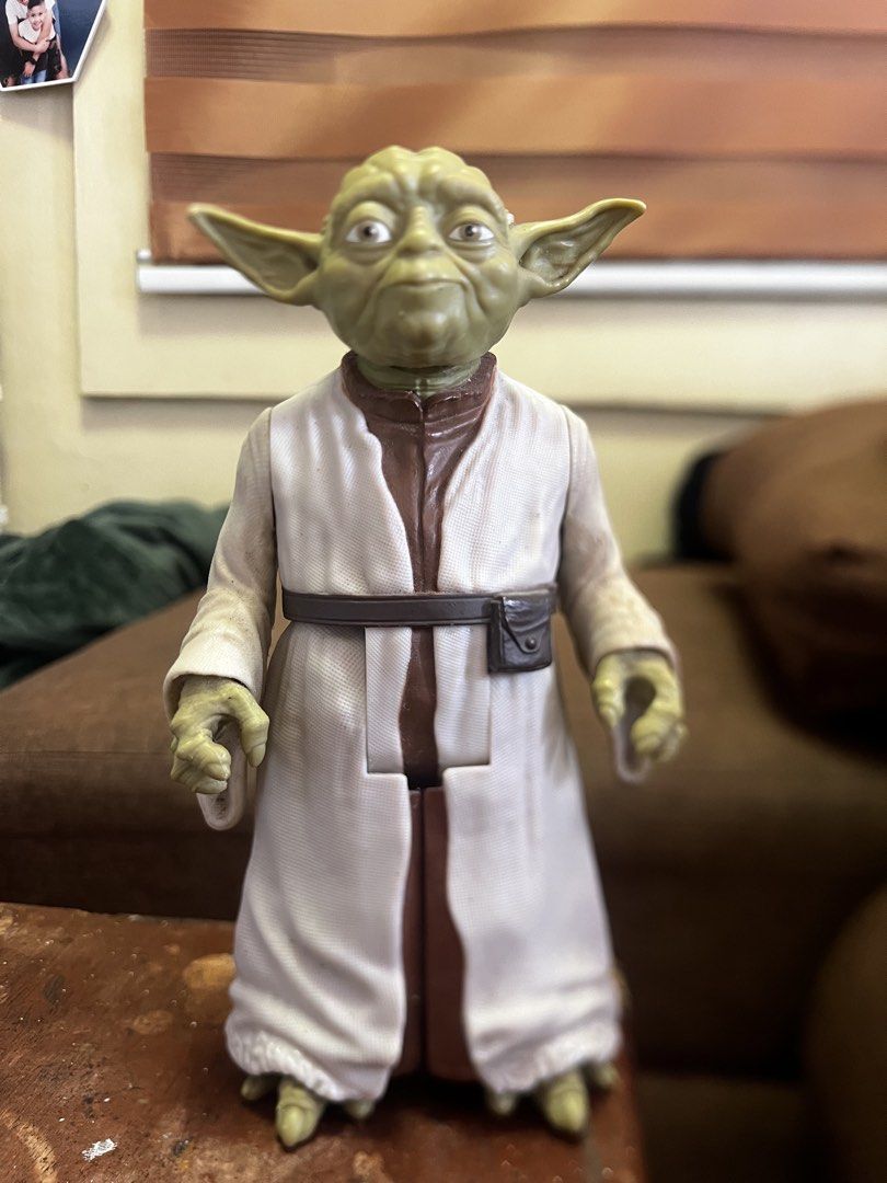 Star wars yoda (Category: Action & Battle Toys) located in Dasmarinas. Submitted by corruptdot (Listing ID 1469820153, Image 1). Description: Hasbro.
