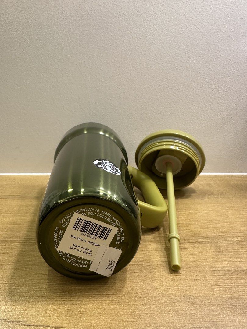 Starbucks 20oz Dante Verdant Meadows (Category: Water Bottles & Tumblers) located in Manila. Submitted by sniffandsmell (Listing ID 1469766696, Image 2). Description: Below srp 📍Manila Slight Negotiable .