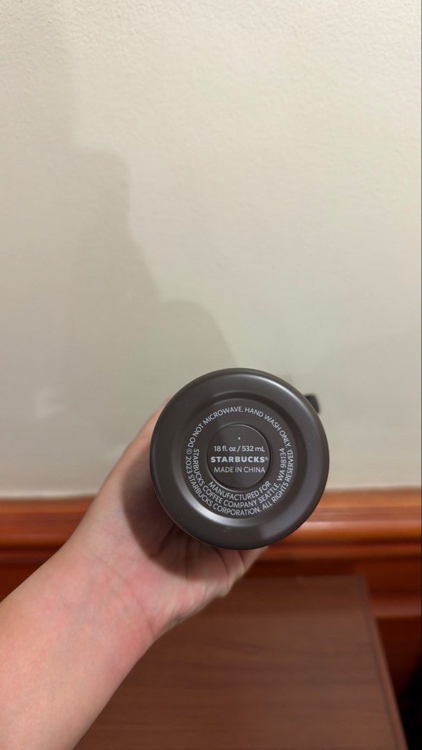 Starbucks Tumbler (Category: Water Bottles & Tumblers) located in Quezon City. Submitted by destashingmycloset (Listing ID 1469911775, Image 3). Description: .