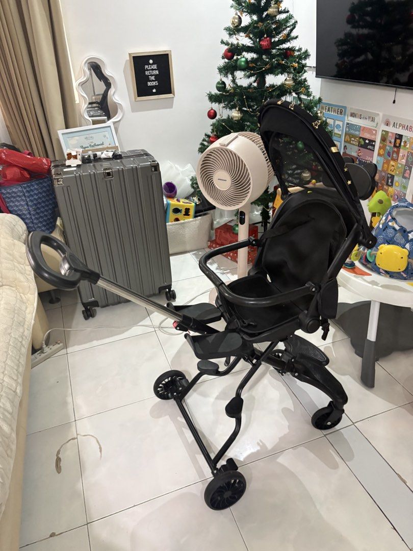 Stroller for baby (Category: Strollers) located in Antipolo. Submitted by fcfx08 (Listing ID 1469935640, Image 1). Description: Stroller for baby (6 months above) 1200 Marikina. Heights.