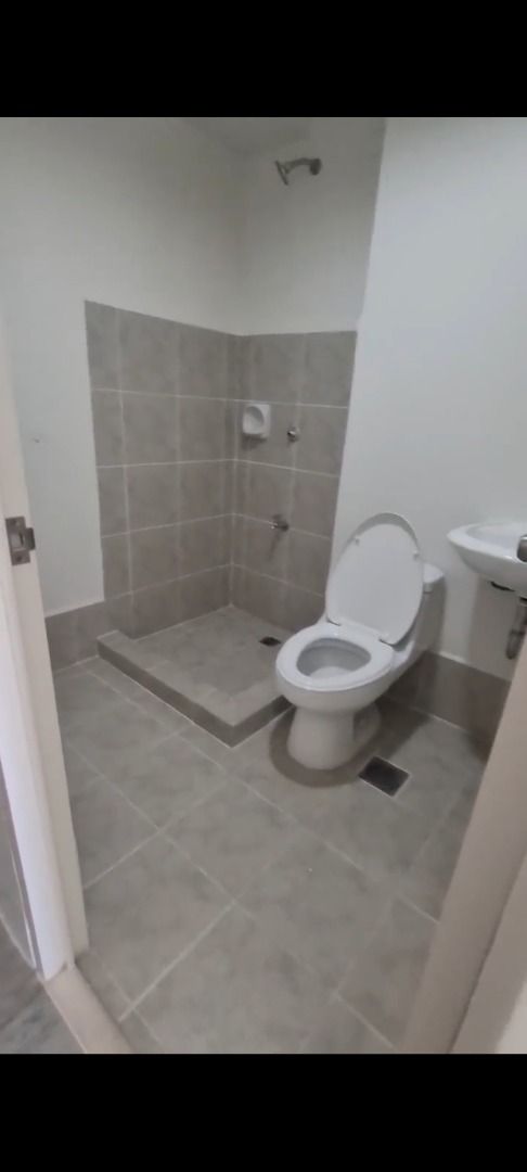 STUDIO UNIT | AMAIA SKIES AVENIDA TOWER 2 (Category: Apartments & Condos) located in Caloocan City. Submitted by joviito (Listing ID 1469932679, Image 2). Description: Looking for a convenient city home? Rent this bare studio unit located in the heart of Manila!abx Location: Amaia Skies Avenida, Sta. Cruz, Manila Unit Type: Bare Studio Unit Monthly Rent: ₱13,000 / month (INCLUSIVE of Association Dues) Rental Terms: Lease Duration: Minimum 1-year 
