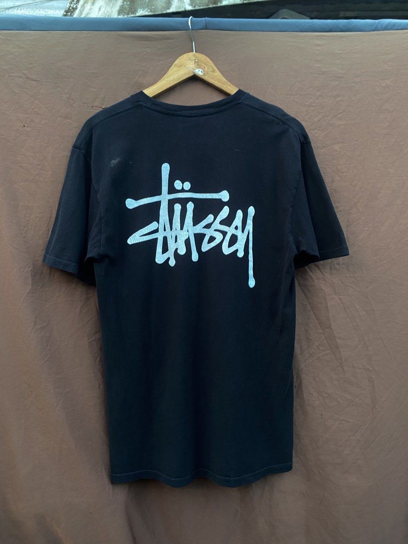 Stussy Shirt Authentic (Category: Tshirts & Polo Shirts ) located in Antipolo. Submitted by treasurethings02 (Listing ID 1469777741, Image 2). Description: Stussy Shirt Excellent Condition 9/10CR Dimensions 21W/28L Issue not sure if issue or design yung crackings front and back washable dirt Photo Details🫶🏻.