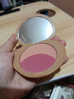 (Category: ) located in . Submitted by yogurtmilk_ (Listing ID 1469876651, Image 1). Description: .