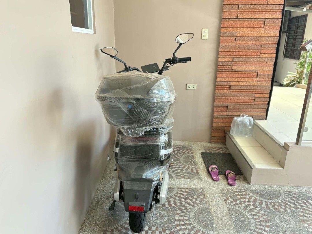 Super A Ebike 115 (Category: Bicycles) located in Baliuag. Submitted by ejidapatri23776 (Listing ID 1469876808, Image 3). Description: Meet the SUPER A E-BIKE 115 — designed for reliable performance, comfort, and everyday convenience. SUPER A E-BIKE 115 🔧𝘚𝘱𝘦𝘤𝘪𝘧𝘪𝘤𝘢𝘵𝘪𝘰𝘯𝘴: •Front: Hydraulic Disc brake •Rear: Mechanical Drum brake •Range: 35-45km •Tire: 3.00 X 10 Tubeless •Capacity: 250kg load weight •Battery: 60v/20ah Lead acid •Charg
