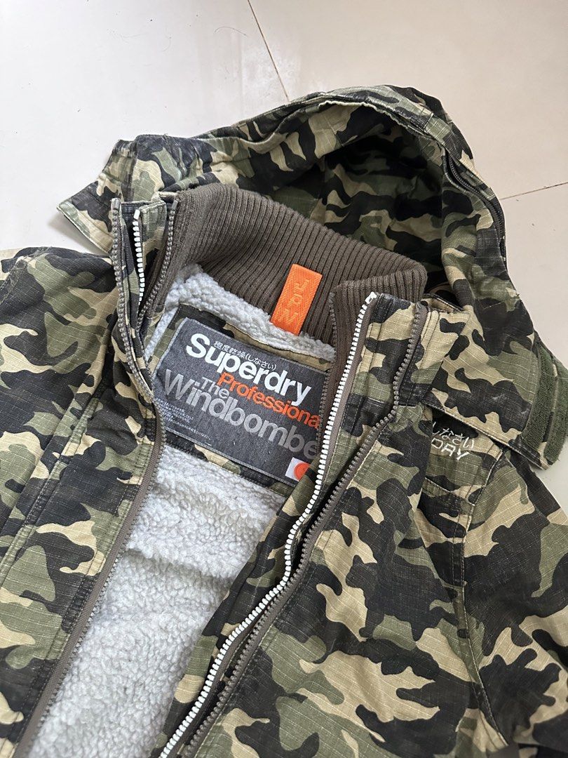 Superdry jacket hoodie (Category: Coats, Jackets and Outerwear) located in Manila. Submitted by nilodanzcuadra (Listing ID 1469815727, Image 2). Description: Size small Like brand new condition Loc: north caloocan.