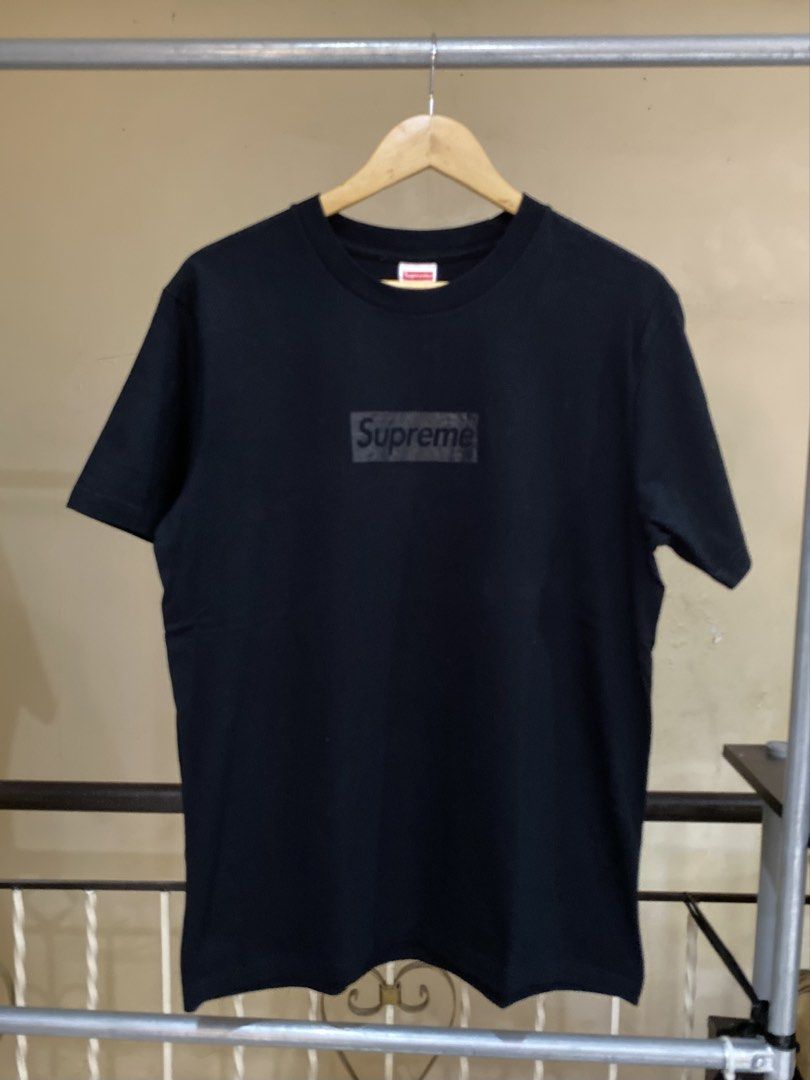 Supreme Black Box Logo T-Shirt Size M (Category: Tshirts & Polo Shirts ) located in Rizal. Submitted by channzy (Listing ID 1469821880, Image 1). Description: - Authentic Supreme black t-shirt with classic box logo - Size: Medium - Material: 100% pre-shrunk cotton (Made in U.S.A.) - Details: Wash instructions and RN number on inside tag - Condition: Excellent, well-maintained - Mode of Payment: GCash or Bank Transfer - Shipping via J&T or LBC (Sh