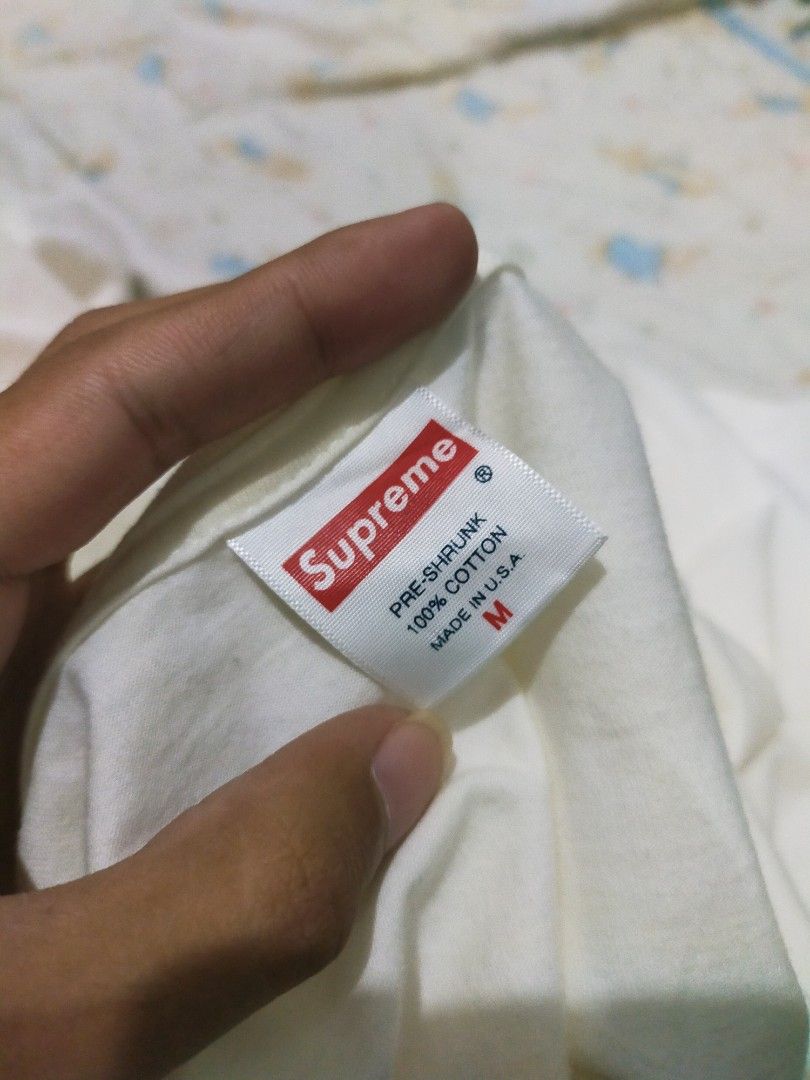 Supreme diamond tee (Category: Tshirts & Polo Shirts ) located in Manila. Submitted by kobemodina_0330 (Listing ID 1469875222, Image 3). Description: Supreme diamond tee Size medium Verygood condition 650 📥.