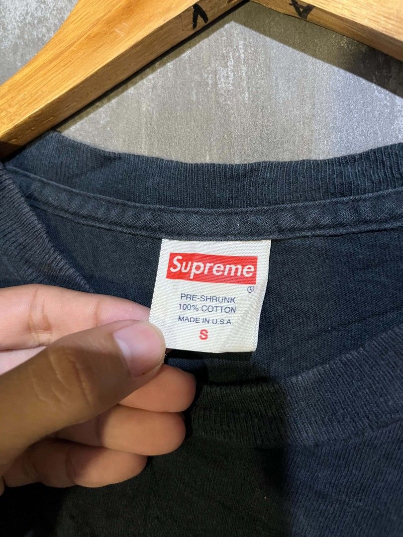 Supreme fckface tee (Category: Activewear) located in Andop. Submitted by tonthrift_st (Listing ID 1469937514, Image 3). Description: Supreme Fckface tee Excellent condition Size Small on tag Dimes W18 L28 Minimal hairlines check pic 🏷️📥 📍Kapalong, Davao del Norte.