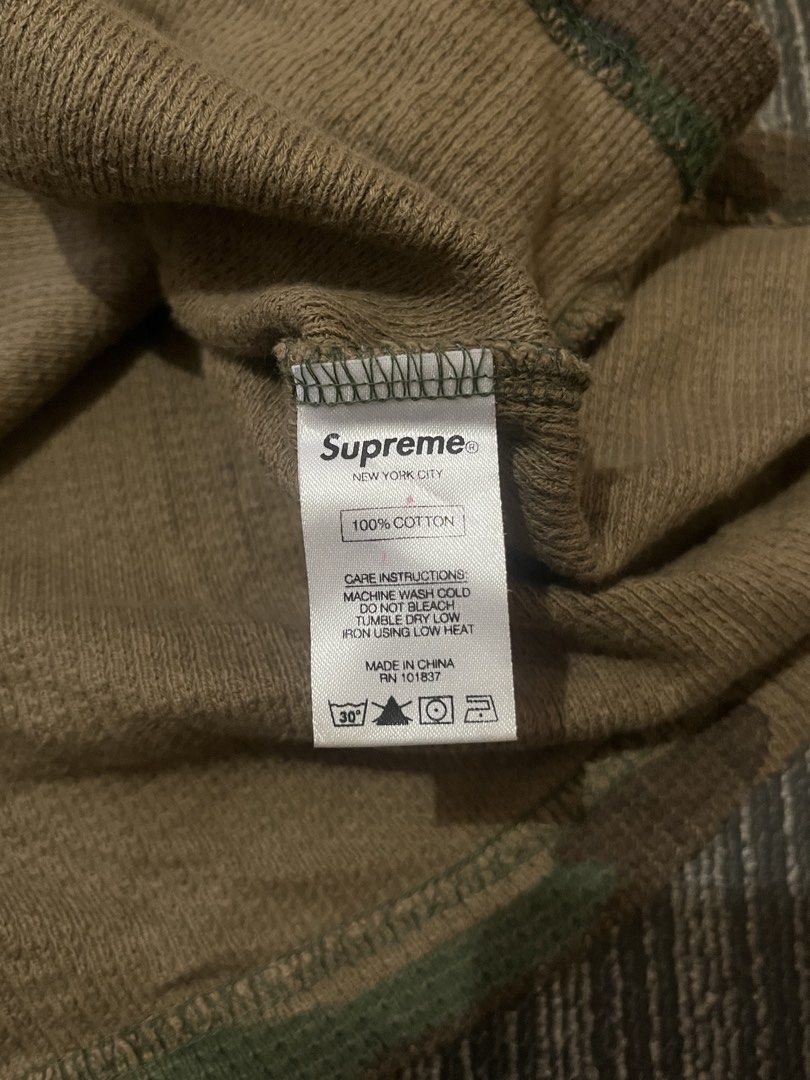 Supreme Hooded Camo Ringer Jacket FW17 (Authentic) (Category: Coats, Jackets and Outerwear) located in Zamboanga. Submitted by youngstunna777 (Listing ID 1469908783, Image 3). Description: authentic very excellent no main issue condition 9.5/10.