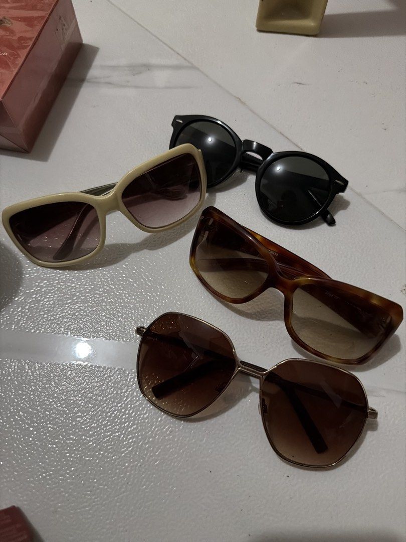 Take ALL Sunglasses (Category: Sunglasses & Eyewear) located in Las Pinas. Submitted by gmonteros (Listing ID 1469881761, Image 1). Description: .