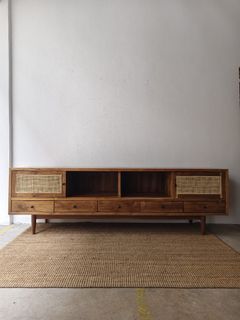 (Category: ) located in . Submitted by curatorthehome (Listing ID 1469768669, Image 1). Description: .