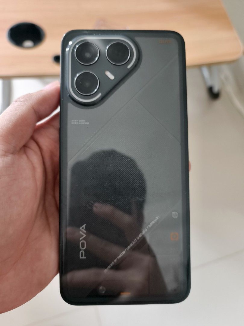 TECNO POVA 7 ULTRA (Category: Android Others) located in Manila. Submitted by summerr03 (Listing ID 1469895780, Image 2). Description: for sale only TECNO POVA 7 ULTRA 256GB NO ISSUE MINIMAL DENTS UNIT CASE ONLY WILLING TO MEET UP HALFWAY PASAY LOC..