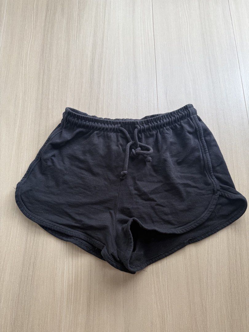 Terranova Black Sleep Cotton Shorts (Category: Shorts) located in Manila. Submitted by bella_boo (Listing ID 1469827724, Image 1). Description: sf co buyer.