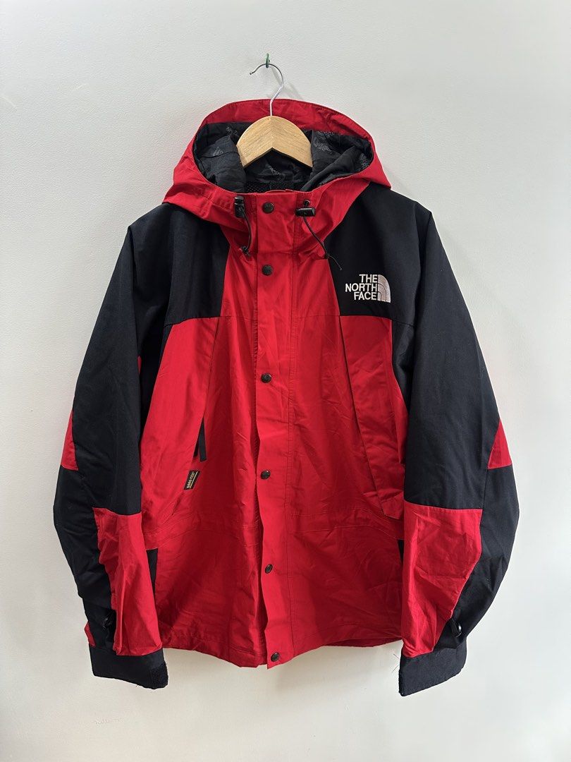 The North Face Gore-Tex Jacket (Category: Coats, Jackets and Outerwear) located in Baguio. Submitted by .daryl (Listing ID 1469868751, Image 1). Description: 24 width 31 length .