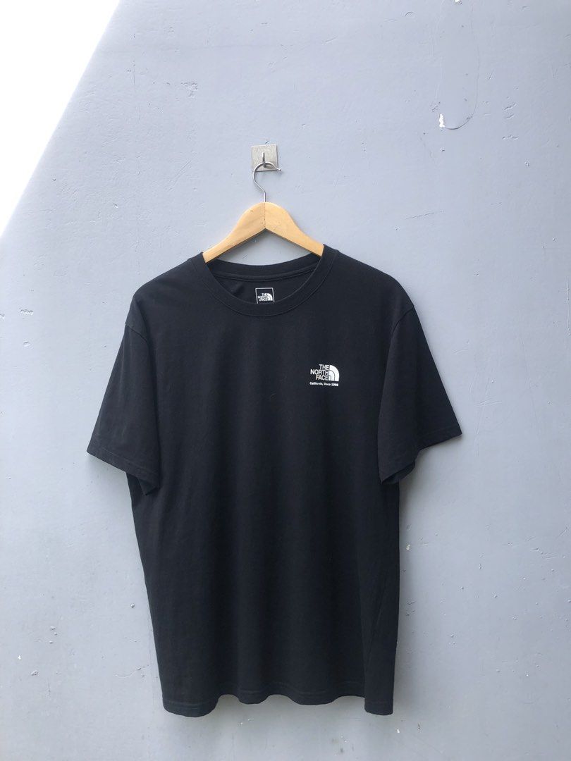 The North Face History Tee JAPAN (Category: Tshirts & Polo Shirts ) located in Manila. Submitted by archivez (Listing ID 1469805815, Image 2). Description: Tnf history tee Asnew no issues itim na itim pa soft cotton sobrang presko suotin XL 22 width 28 Length japan released ganda ng backhit 850+sf only!.