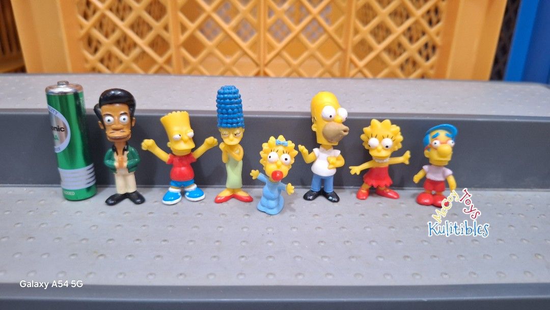 The Simpsons bobbleheads set (Category: Figurines & Statues) located in San Fernando. Submitted by kewlitibles (Listing ID 1469919919, Image 1). Description: .selling as set of 7 only .no breaking of set .the whole family is complete .with Matt Groening markings .personal collections 🏠 LOCATION: Angeles City, Pampanga 💸 MOP: Bank Transfer/GCASH 🛺 MOD: J&T/LBC Drop & Go (Branch Nearest Your Address Pick-Up ONLY).