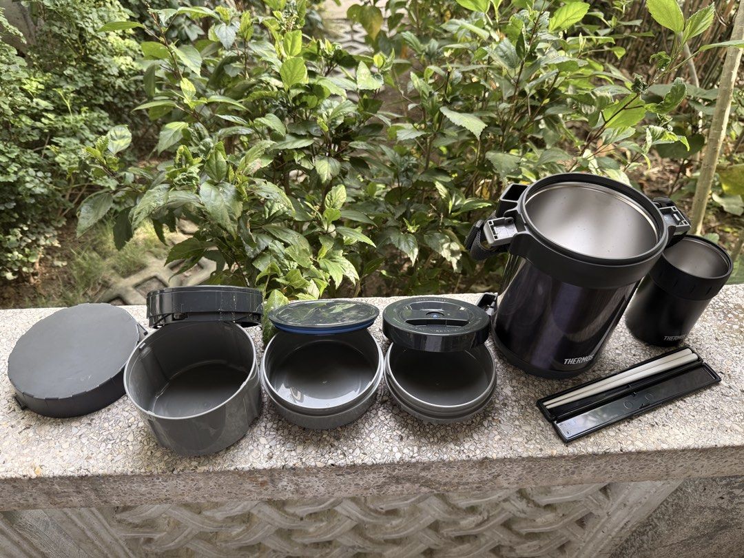 THERMOS brand Lunch Set (Category: Food Organization & Storage) located in Calamba. Submitted by transitory (Listing ID 1469877183, Image 2). Description: For Sale THERMOS brand Lunch Box Set (with chopsticks) Model: JBG1800 (SRP ₱4,299) In very good condition ₱2,400 freebies: Thermos insulated cup Calamba,Laguna location J&T shipping or Lalamove c/o buyer 09165870869 Pm or comment for faster transaction Salamat .