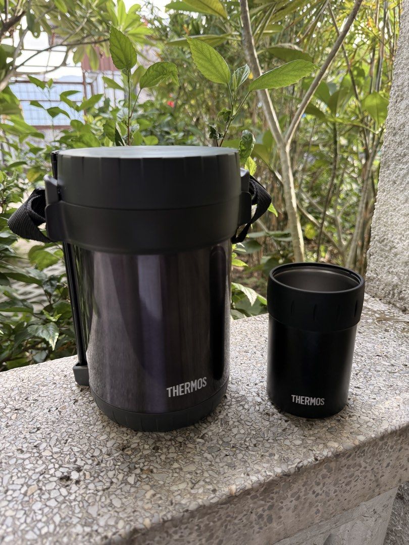 THERMOS brand Lunch Set (Category: Food Organization & Storage) located in Calamba. Submitted by transitory (Listing ID 1469877183, Image 1). Description: For Sale THERMOS brand Lunch Box Set (with chopsticks) Model: JBG1800 (SRP ₱4,299) In very good condition ₱2,400 freebies: Thermos insulated cup Calamba,Laguna location J&T shipping or Lalamove c/o buyer 09165870869 Pm or comment for faster transaction Salamat .