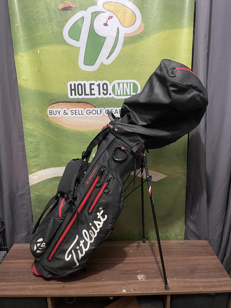 Titleist Golf Stand Bag (Category: Golf) located in Manila. Submitted by hole19mnl (Listing ID 1469886079, Image 1). Description: Titleist Golf Stand Bag 3 Way Divider *Issue in the last picture*.
