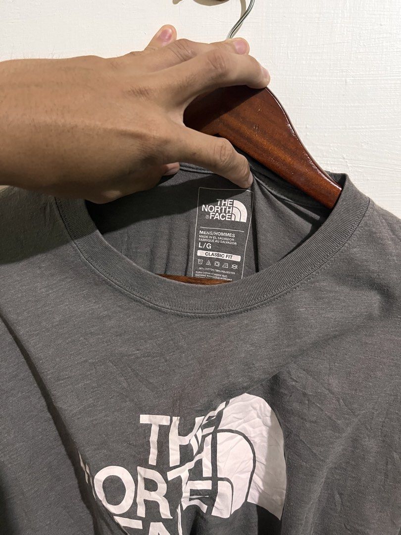 TNF LONG SLEEVE (Category: Activewear) located in Sagay. Submitted by jan_arvene (Listing ID 1469888422, Image 3). Description: 📌 TNF long sleeve 28” length 23” width Large in tag Good condition and color rate No issues Pm.