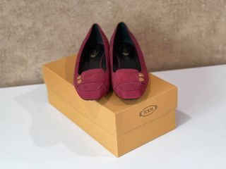 (Category: ) located in . Submitted by luxury_galeries (Listing ID 1469782284, Image 1). Description: .