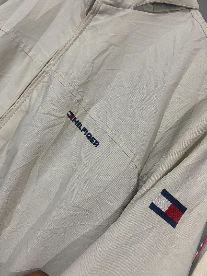 TOMMY HELFIGER (Category: Hoodies) located in Cabuyao City. Submitted by jp-collection (Listing ID 1469794917, Image 2). Description: 24W 27L.