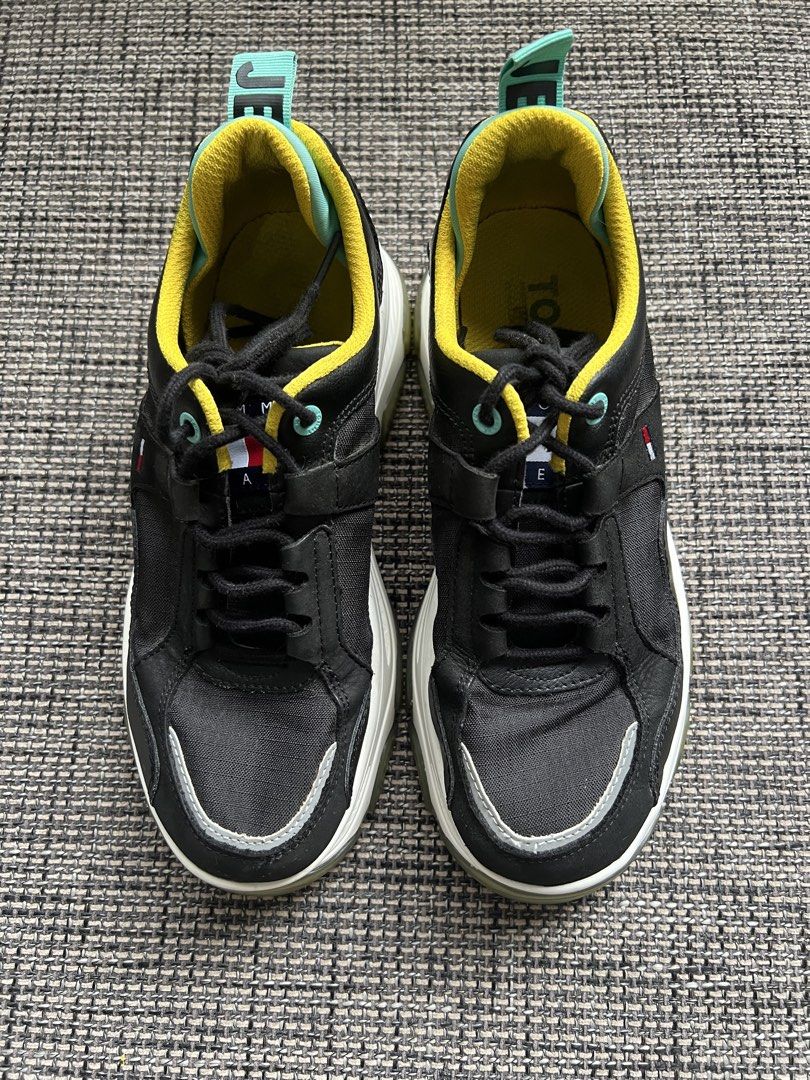 Tommy Women’s Chunky Sneakers (Category: Sneakers) located in Cainta. Submitted by vrenaussiegoods (Listing ID 1469779467, Image 3). Description: .