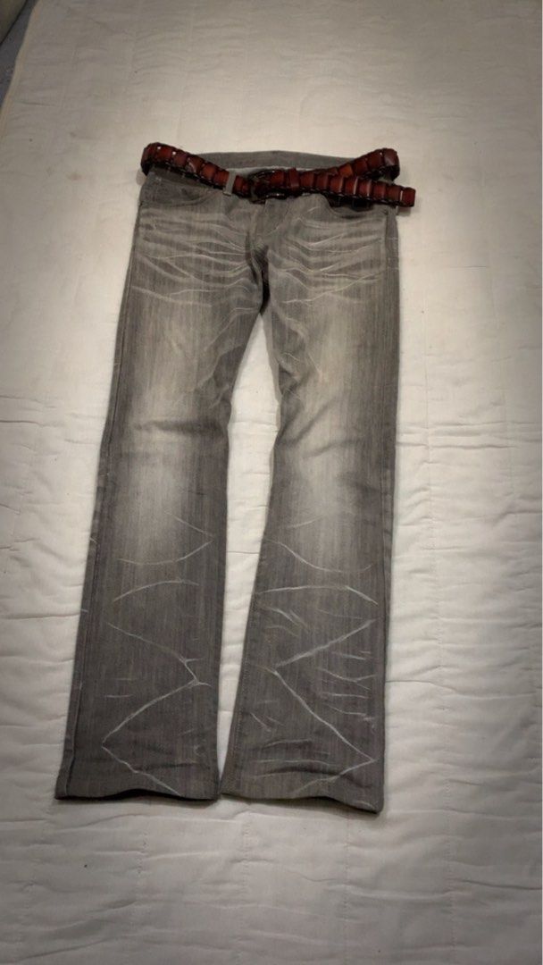 Tornado mart (Category: Jeans) located in Aloran. Submitted by cowskin_927 (Listing ID 1469865096, Image 3). Description: Tornado mart clawmarks Waist 30 Length 38 Rise 10 Hem 7 .