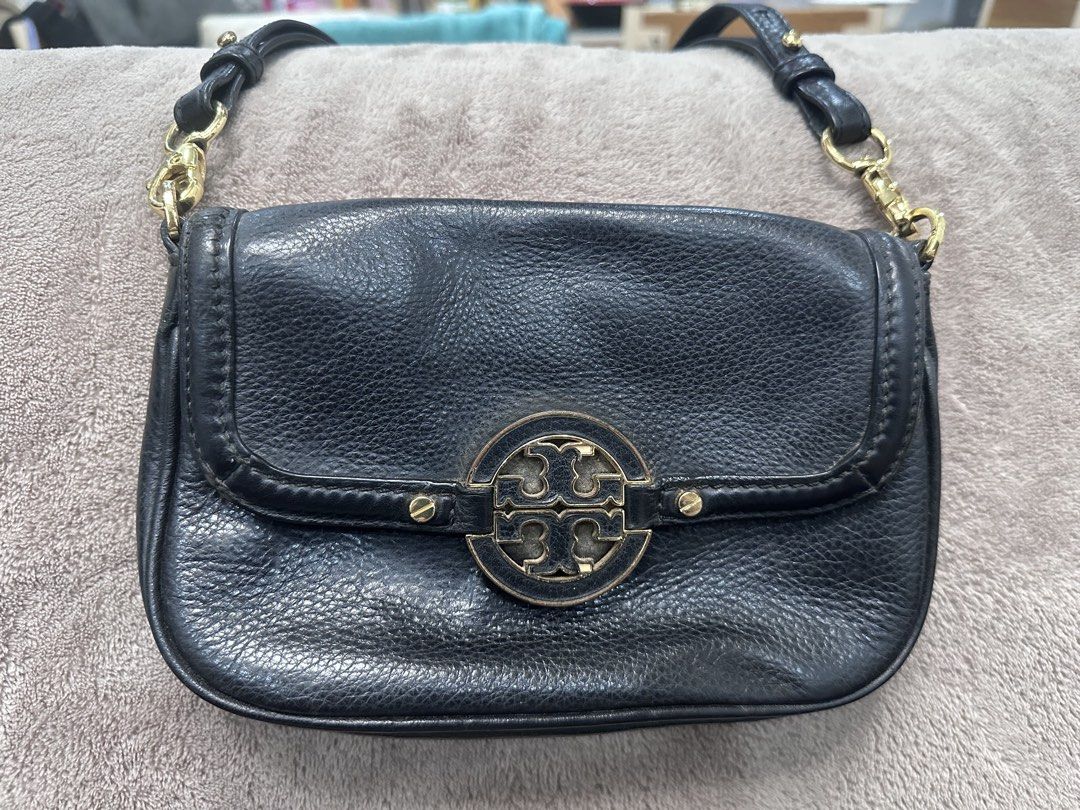 Tory Burch Amanda Mini (Category: Shoulder Bags) located in Malabon City. Submitted by seseche (Listing ID 1469888788, Image 1). Description: Tory Burch Amanda Mini Crossbody Bag in black pebbled leather. .