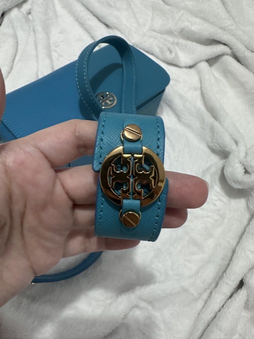 Tory Burch Skinny Logo Double Snap Cuff Bracelet (Category: Other Accessories) located in Malabon City. Submitted by seseche (Listing ID 1469885252, Image 1). Description: Tory Burch Skinny Logo Double Snap Cuff Bracelet used once for event.