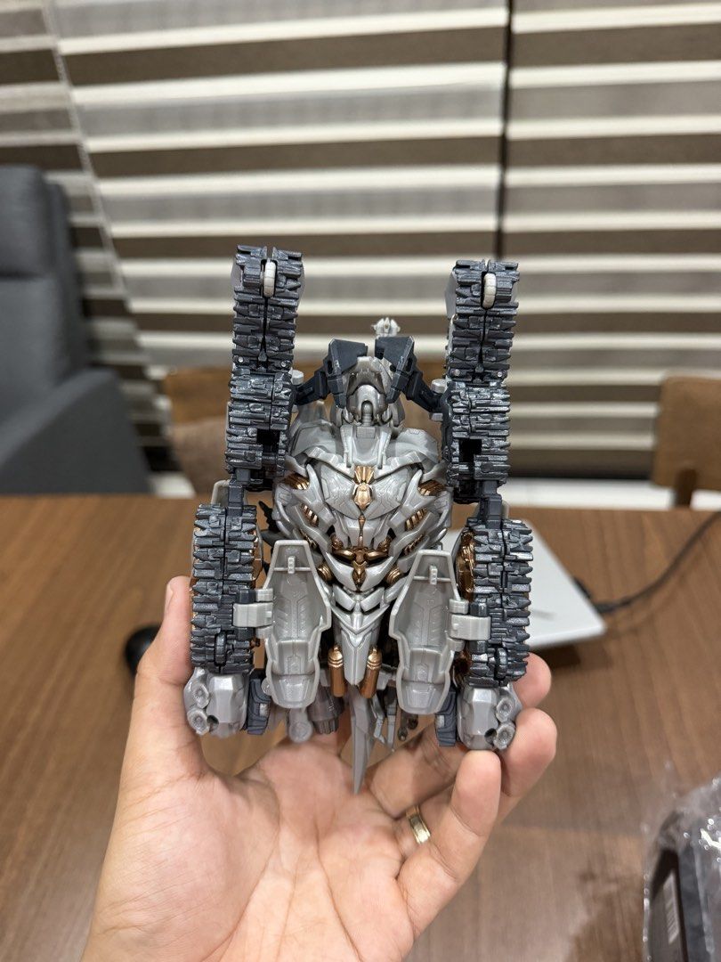 Transformers Hasbro Voyager Class Megatron (Category: Action & Battle Toys) located in Paranaque City. Submitted by twirlyjay (Listing ID 1469773206, Image 2). Description: 🔥FOR SALE🔥 Item: Hasbro Voyager Class Megatron Condition: Loose no box (as-is) Issue: None Price: ₱1.5k 📍Pasay/Parañaque 💰Gcash/BDO 🚀LBC/Lalamove ⚡️Cross-posted.