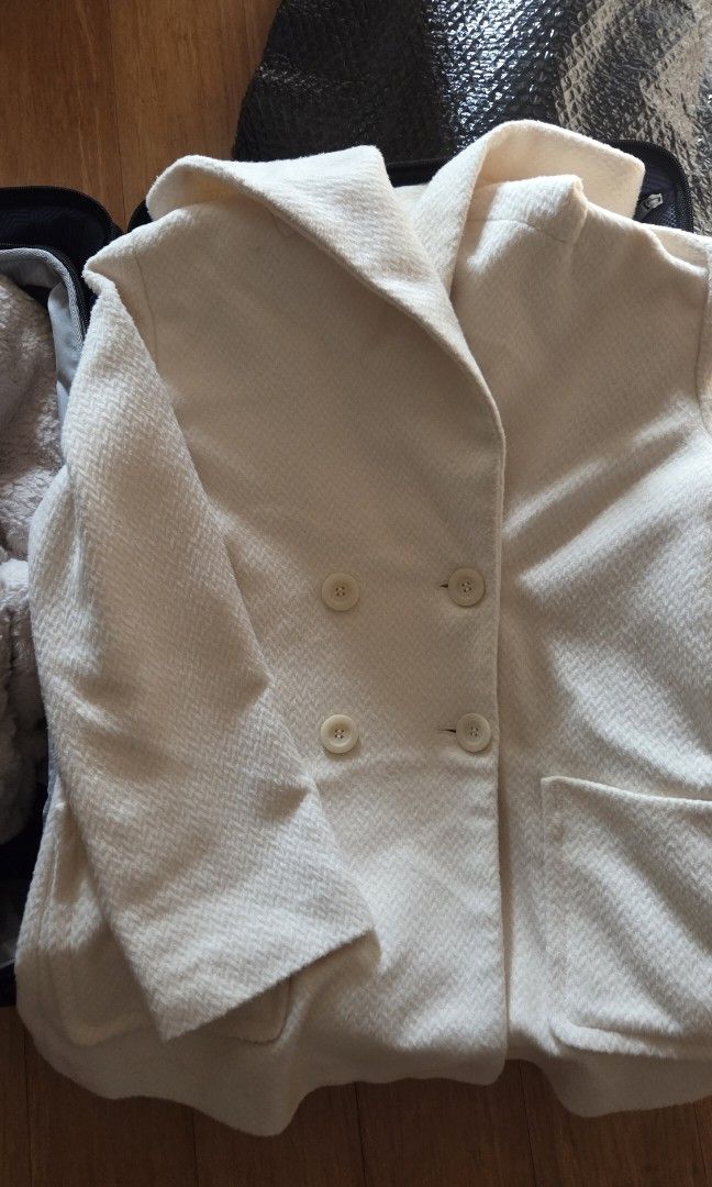 Trench Coat (Category: Coats, Jackets and Outerwear) located in Mandaluyong City. Submitted by loijiminigo (Listing ID 1469771878, Image 1). Description: Bought from Japan Unused, washed only Suitable for winter trip Please inquire first before Making Offer Make Offer = 100% sure to get item.