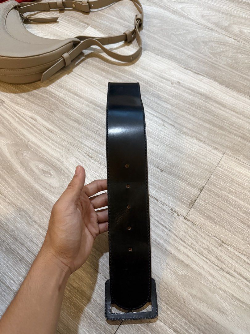 tricot COMME des GARÇONS 72 Belt (Category: Luxury Apparel) located in Taguig. Submitted by thesocialthrift (Listing ID 1469799115, Image 3). Description: For sale tricot COMME des GARÇONS No issue No flaws As new condition .