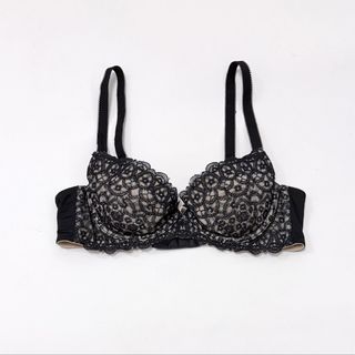 (Category: ) located in . Submitted by k_intimates (Listing ID 1469933281, Image 1). Description: .