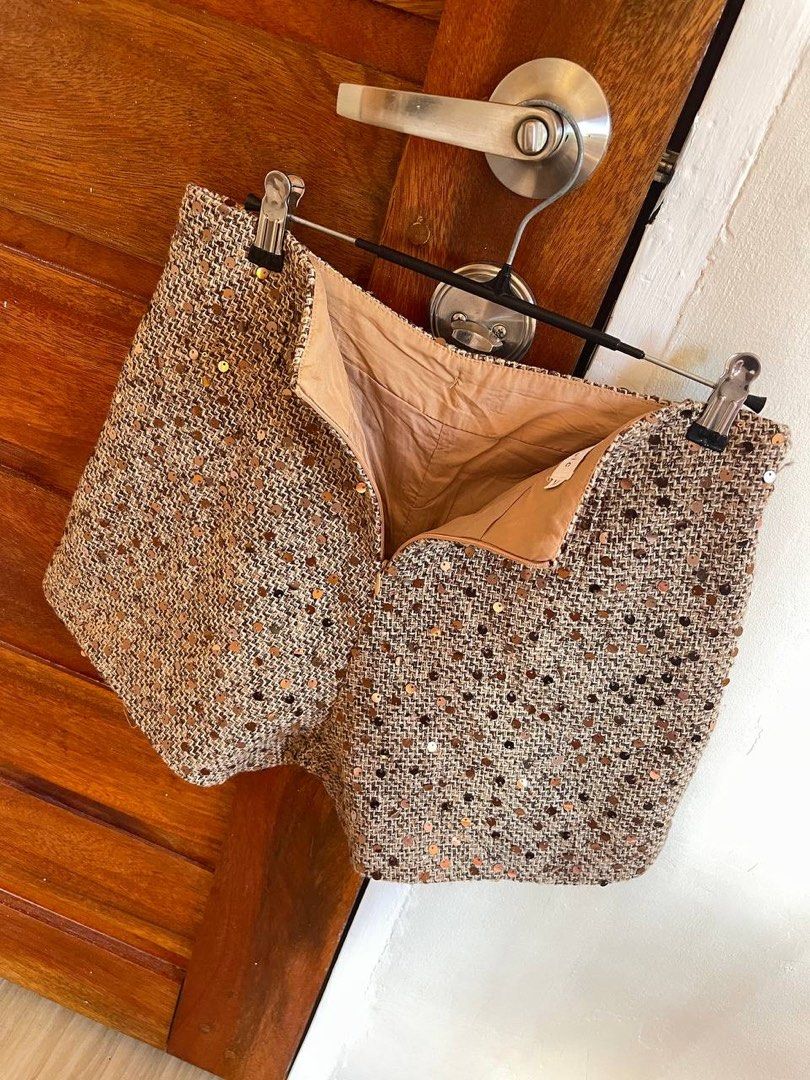 Tweed Sequin Highwaist Short (Category: Shorts) located in San Luis. Submitted by revibeee (Listing ID 1469811262, Image 3). Description: FOR SALE TWEED SEQUINS HIGHWAIST SHORT COLOR BROWN LIKE NEW CONDITION WITH SIDE POCKETS COLOR RATE 10/10 SIZE MEDIUM ON TAG CAN FIT SIZE 27 TO 28 WAISTLINE LENGTH 13 INCHES KINDLY CHECK THE PHOTOS FOR THE COMPLETE DETAILS NO ISSUE WORKING ZIPPER THICK FABRIC MUST HAVE ( STEAL PRICE) WORTH THE PENNY COLOR MAY VA