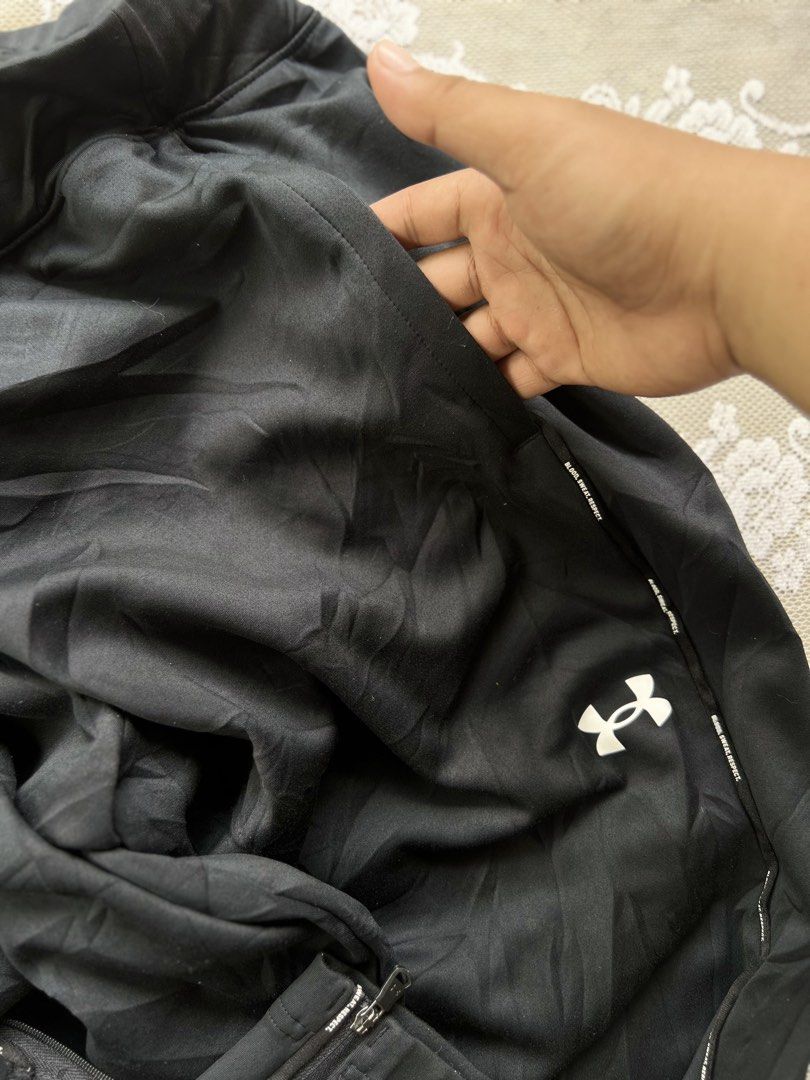 Under Armour Project Rock Black Track Pants XL (Category: Joggers) located in Manila. Submitted by trustedmichael. (Listing ID 1469801033, Image 3). Description: Under armour pants excellent W 36-40 L 42 Leg opening 8 with Zip both side Excellent - Brand: Under Armour Project Rock - Color: Black - Size: XL - Fit & Comfort: Elastic waistband with white drawstring, side pockets, and zip ankle cuffs - Design: Subtle abstract fabric pattern with Proj