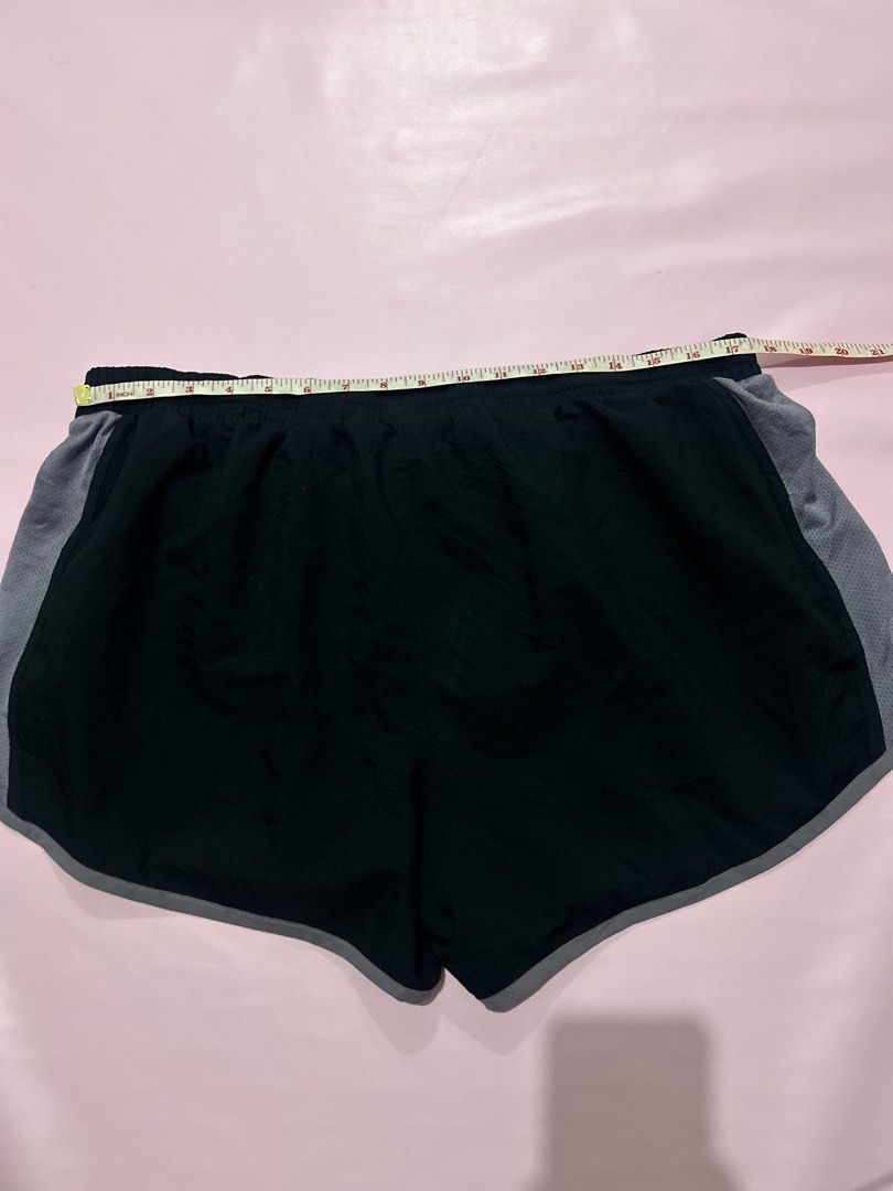 Under Armour Running Short (Category: Activewear) located in Manila. Submitted by chen_clybelles (Listing ID 1469902478, Image 3). Description: .