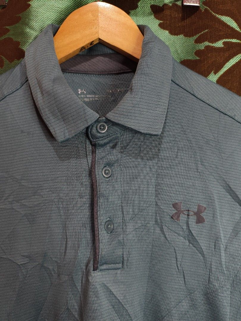 Under armour tech (Category: Tshirts & Polo Shirts ) located in Kapalong. Submitted by allencl (Listing ID 1469764381, Image 2). Description: Under armour Tech Excellent Asnew Size Small-to medium Dimes W20 L28 10/10 color rate No issue Need wash 599 shipped Mindanao loc.