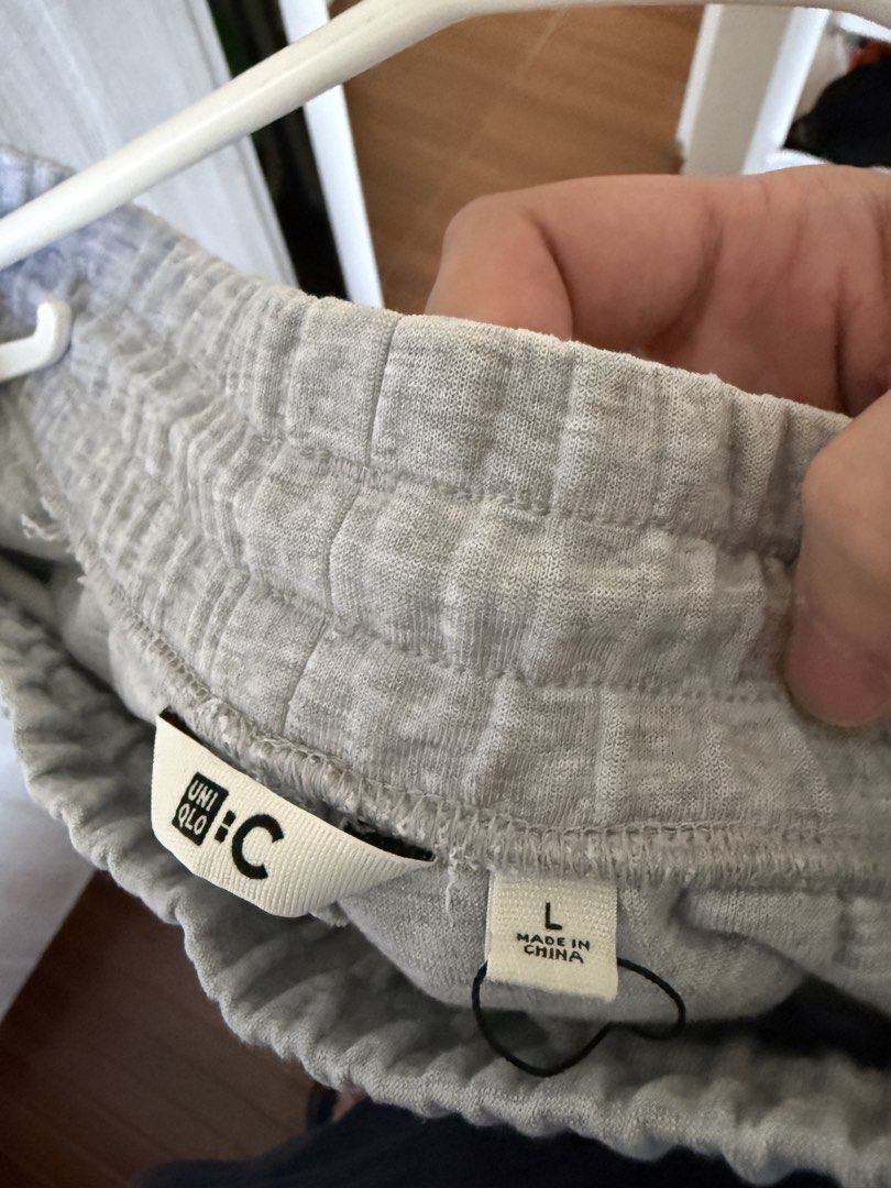 Uniqlo : C Grey Sweatpants Size L (Category: Joggers) located in Santa Rosa. Submitted by ylikescars (Listing ID 1469820421, Image 3). Description: For Sale! Uni Qlo C Grey Sweatpants Size L Used once or twice RFS: Decluttering Slightly negotiable Meet up: Nuvali / DLSU Taft Shipping can be arranged through buyer’s expense.